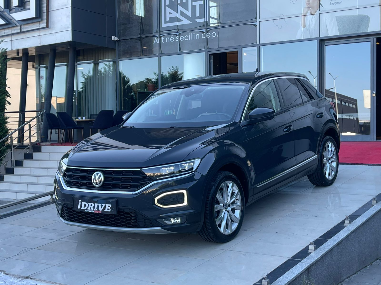 Volkswagen T-Roc   - 2020